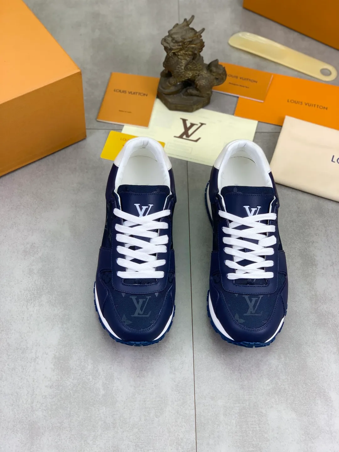 Men's men's shoes P680 new style 💶[LOUIS VUITTON] (original order) new style 🍀LV Louis Vuitton * - top version of LV classic trendy shoes! Use imported original cowhide and water-dyed cowhide lining. The latest original wear-resistant TPU combination outsole! High quality products! Multiple colors available, code number: 39-45 (46 customized)